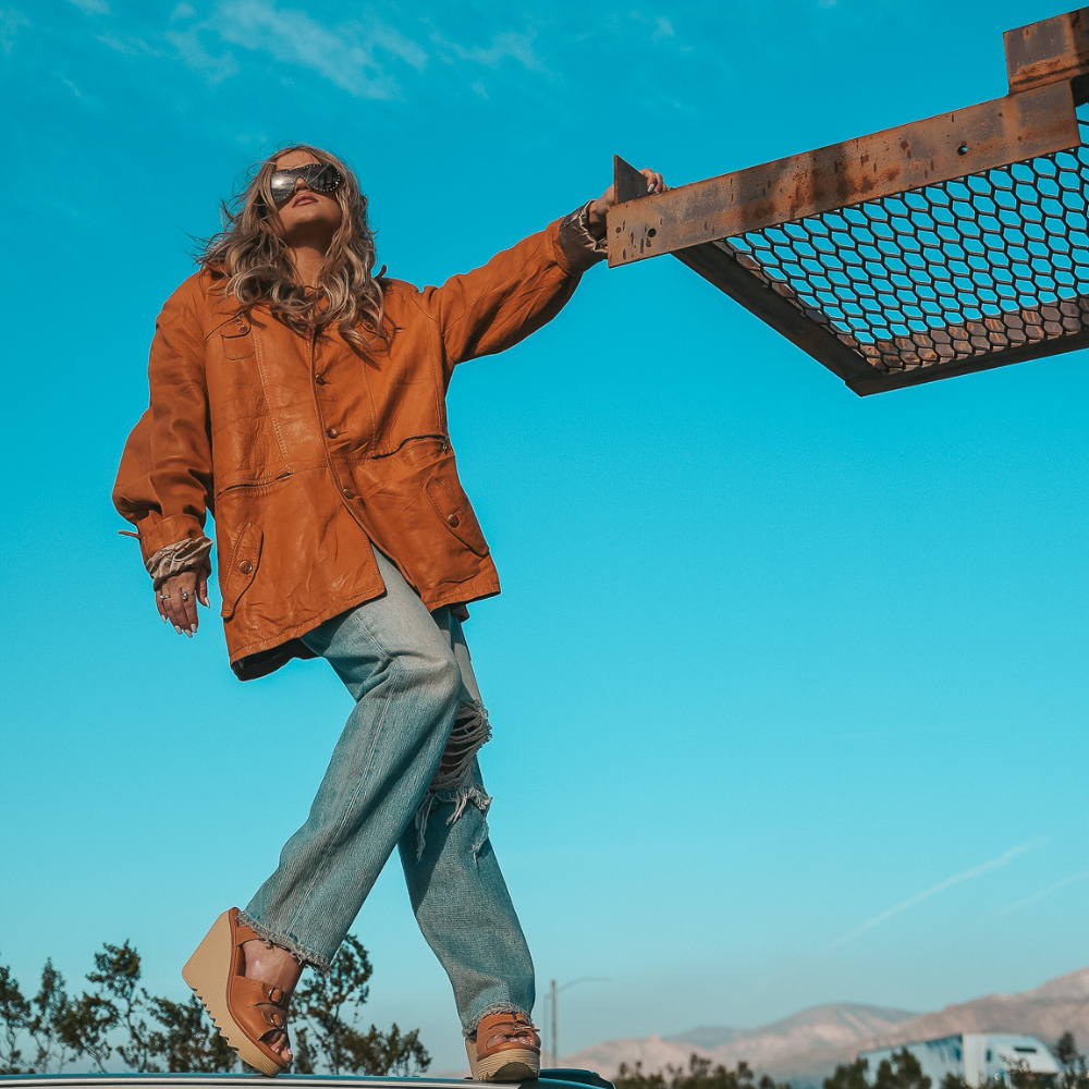 Stevie High Beep - Natural Leather