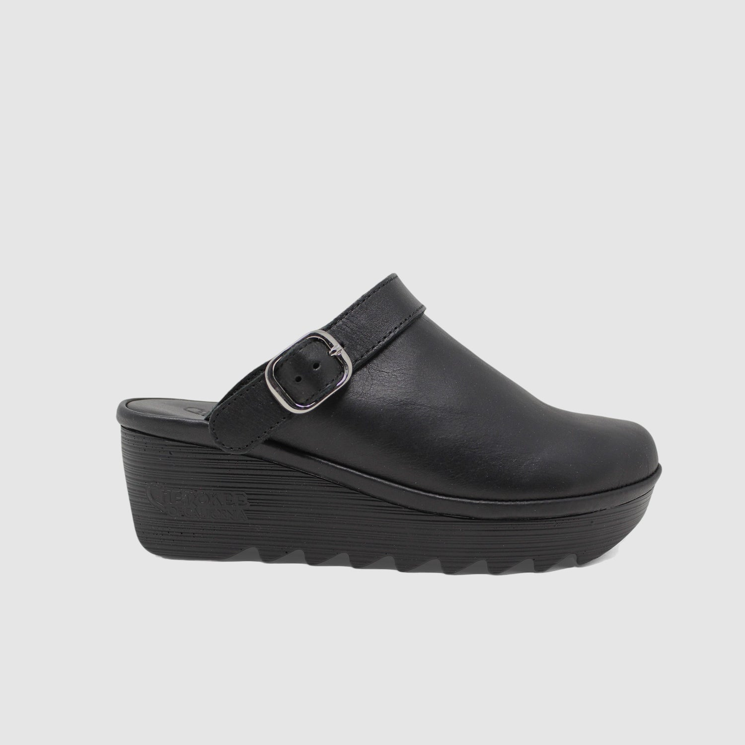 Jenny With A Buckle - Black with Black Bottom