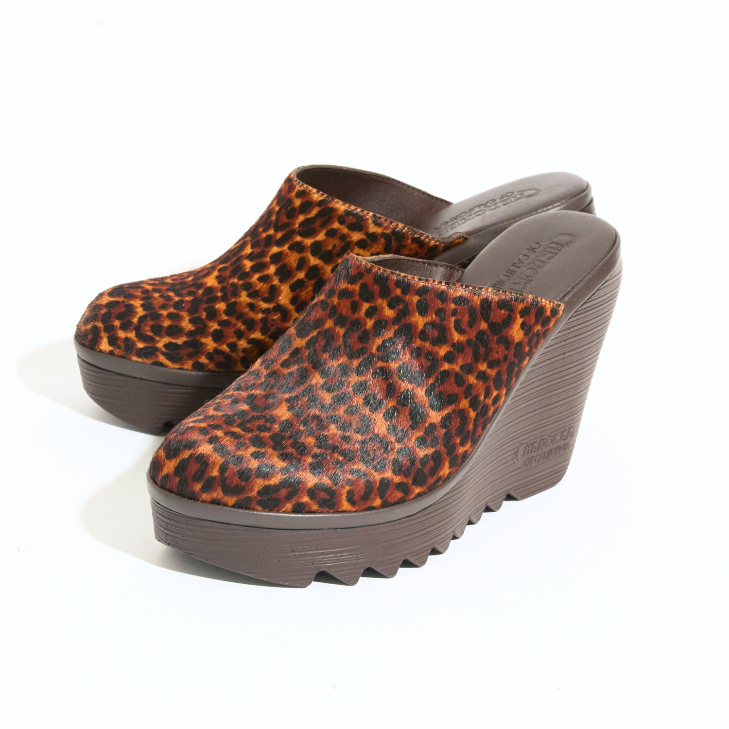 Jenny High Beep Dark Cheetah on Chocolate Bottom