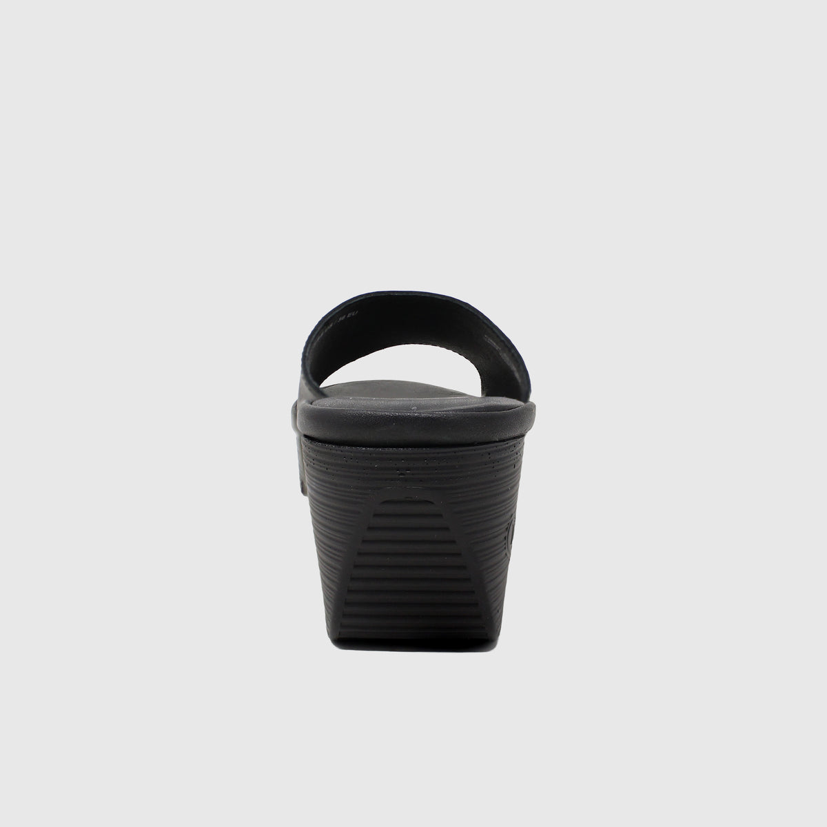 Cindy Mid Beep - Black with Black Bottom